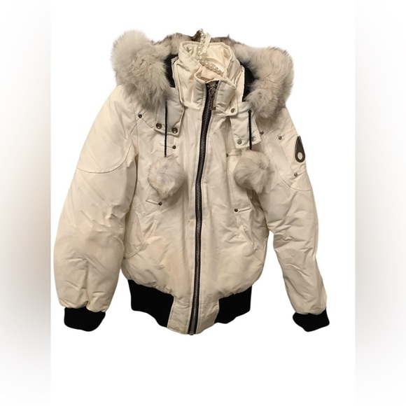Moose Knuckles Jackets & Blazers - Moose Knuckles Debbie Down Bomber Jacket Women’s Size M White Fur Pom Pom​​